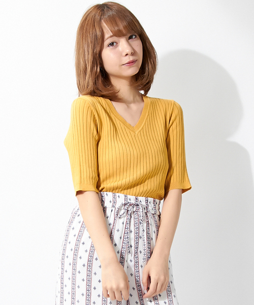 INGNI（イング）の「『MORE6月号掲載商品』12Gリブ5分袖ニット/レディーストップス-2017SS-（ニット/セーター・レディース・ブラック/ピンク系その他/その他/ラベンダー/マスタード/ブラウン/レッド/オフホワイト・MEDIUM）」の5枚目の写真