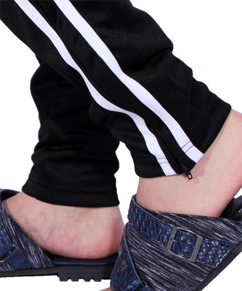 8(eight)(エイト)の「ジャージ スキニーパンツ ブラック スリムパンツ トラックパンツ(チノパンツ・メンズ・C/A/B・MEDIUM/LARGE)」の16枚目の写真