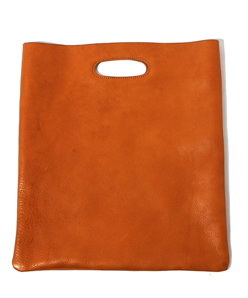 SHIPS（シップス）の「AMIACALVA for SHIPS: レザークラッチバッグ（クラッチバッグ・メンズ・ブラック/カーキ・ONE SIZE）」の2枚目の写真