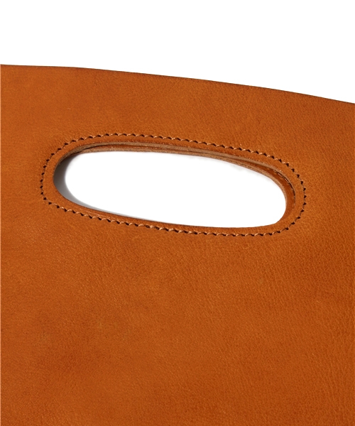 SHIPS（シップス）の「AMIACALVA for SHIPS: レザークラッチバッグ（クラッチバッグ・メンズ・ブラック/カーキ・ONE SIZE）」の4枚目の写真