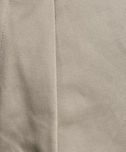 UNITED ARROWS(ユナイテッドアローズ)の「<HYKE(ハイク)>テーパード ワークパンツ■■■(その他パンツ・レディース・ベージュ・1/2)」の2枚目の写真