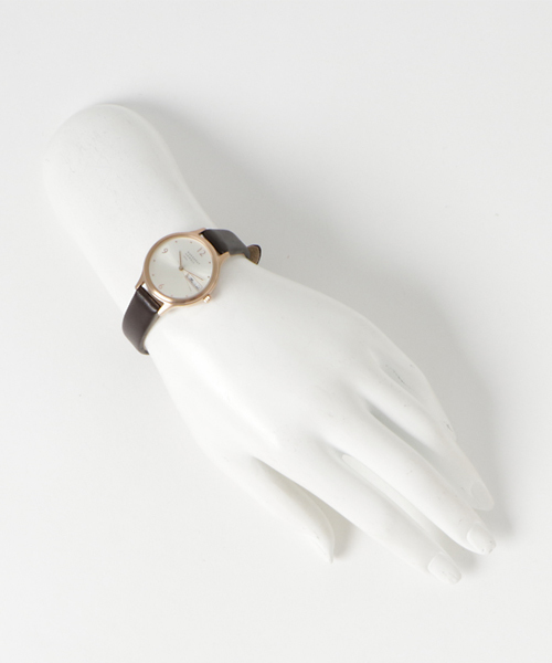 MARGARET HOWELL（マーガレットハウエル）の「DAY DATE WATCH（アナログ腕時計・レディース・ダークブラウン・FREE）」の5枚目の写真
