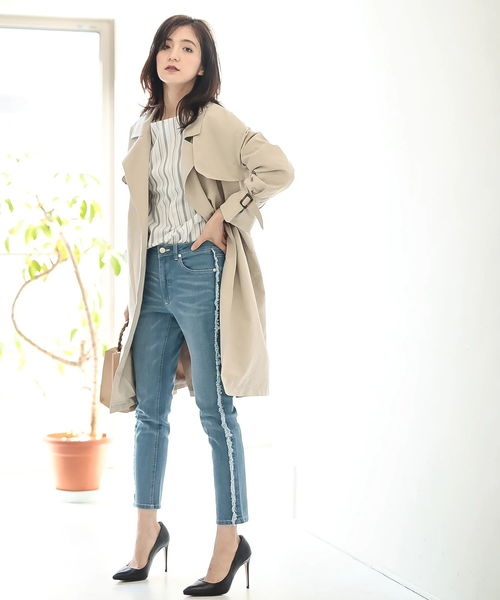 koe(コエ)の「デニムサイドフリンジスキニーパンツ ○(デニムパンツ・レディース・インディゴブルー/ライトインディゴブルー・S/M/L)」の5枚目の写真