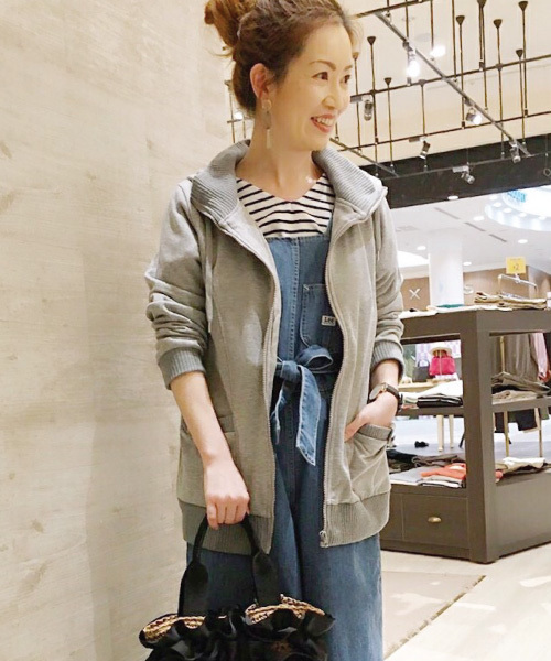 INTERPLANET（インタープラネット）の「裏毛ロングパーカー（ブルゾン・レディース・ブラック/グレー・FREE）」の2枚目の写真