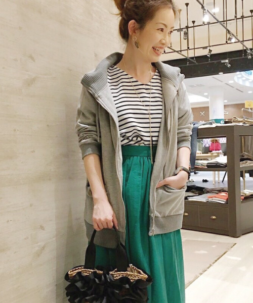 INTERPLANET（インタープラネット）の「裏毛ロングパーカー（ブルゾン・レディース・ブラック/グレー・FREE）」の5枚目の写真