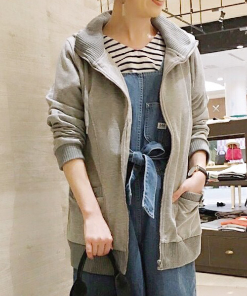 INTERPLANET（インタープラネット）の「裏毛ロングパーカー（ブルゾン・レディース・ブラック/グレー・FREE）」の8枚目の写真