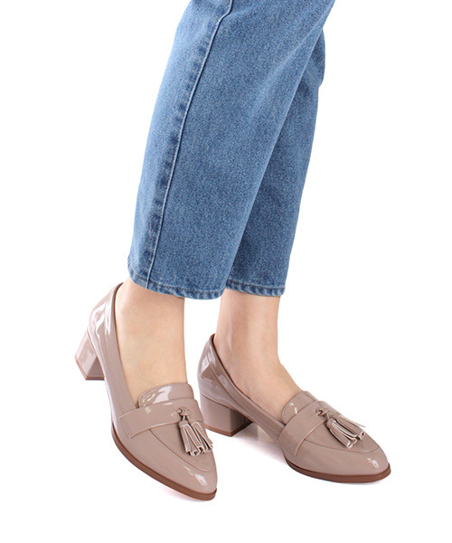 Randa ランダ の 足にフィットするよう履き心地を追求 タッセルローファー ローファー Wear