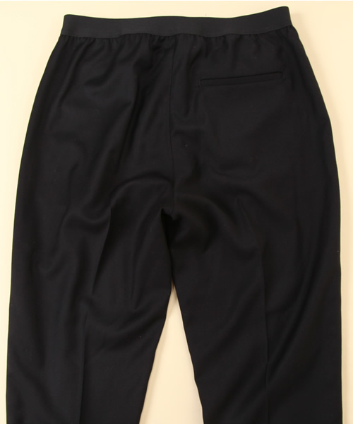And A（アンドエー）の「T/Rクロップドパンツ（スラックス・レディース・ブラック/グレー・36/38）」の6枚目の写真