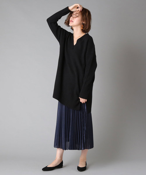 RIVE DROITE（リヴドロワ）の「ラム100V/Nチュニックニット（ニット/セーター・レディース・ライトグレー/ブラック/オフホワイト・FREE）」の12枚目の写真