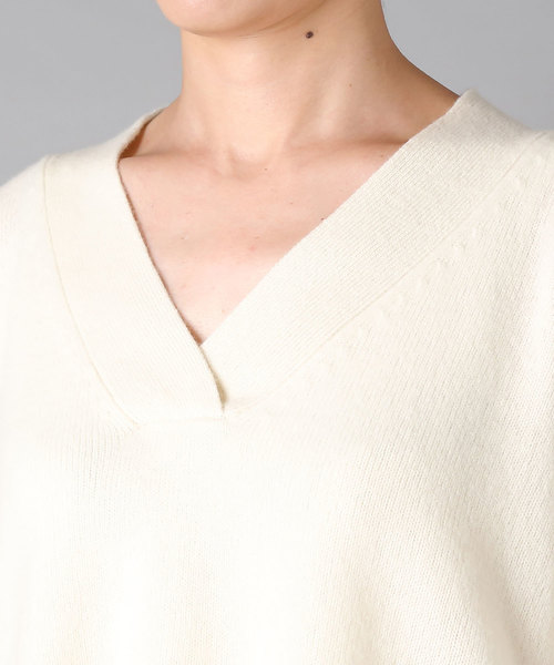 RIVE DROITE（リヴドロワ）の「ラム100V/Nチュニックニット（ニット/セーター・レディース・ライトグレー/ブラック/オフホワイト・FREE）」の8枚目の写真