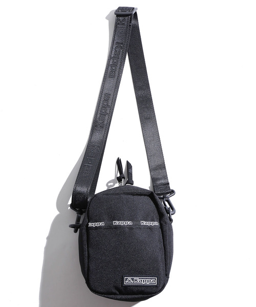 Kappa(カッパ)の「∴WEGO/Kappa別注ミニマムショルダーバッグ(ショルダーバッグ・メンズ・ブラック/シルバー・FREE)」の12枚目の写真