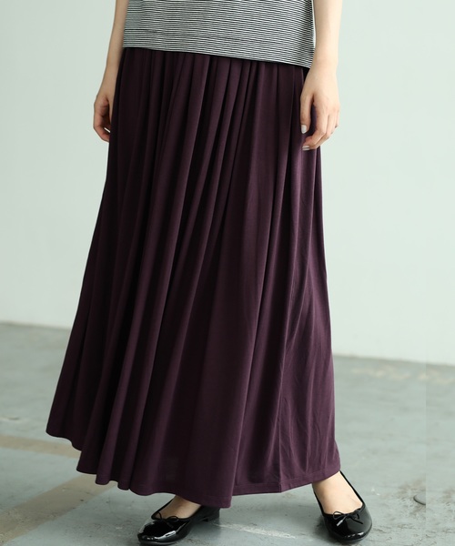 AMERICAN HOLIC（アメリカンホリック）の「カットマキシギャザーロングスカート ＊（スカート・レディース・グリーン/ブルー/マスタード/ネイビー/モカ/パープル・L/M）」の5枚目の写真