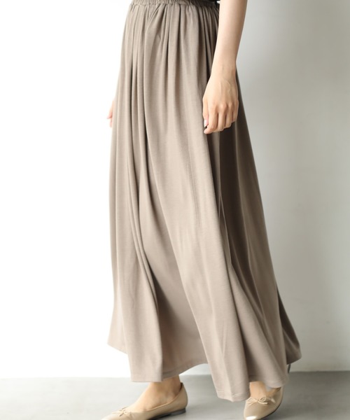 AMERICAN HOLIC（アメリカンホリック）の「カットマキシギャザーロングスカート ＊（スカート・レディース・グリーン/ブルー/マスタード/ネイビー/モカ/パープル・L/M）」の2枚目の写真