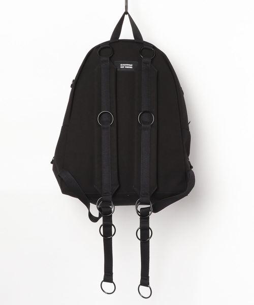 EASTPAK(イーストパック )の「EASTPAK イーストパック / EASTPAK x RAF SIMONS コラボレーション バックパック(バックパック/リュック・メンズ・ブラック・FREE)」の4枚目の写真