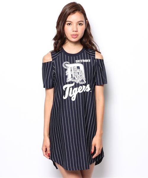 LB-03（エルビー・ゼロスリー）の「【MLB by LB-03】MLB TG SLITワンピース（Tシャツ/カットソー・レディース・ホワイト系/ネイビー系・FREE）」の3枚目の写真