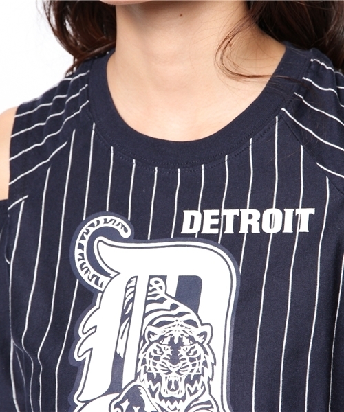 LB-03（エルビー・ゼロスリー）の「【MLB by LB-03】MLB TG SLITワンピース（Tシャツ/カットソー・レディース・ホワイト系/ネイビー系・FREE）」の6枚目の写真