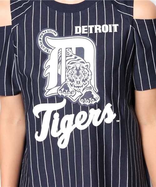 LB-03（エルビー・ゼロスリー）の「【MLB by LB-03】MLB TG SLITワンピース（Tシャツ/カットソー・レディース・ホワイト系/ネイビー系・FREE）」の8枚目の写真