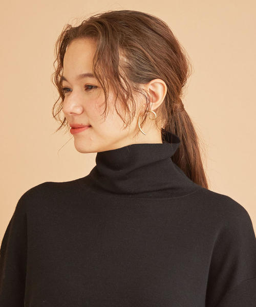 BEAUTY&YOUTH UNITED ARROWS（ビューティーアンドユースユナイテッドアローズ）の「BY∴ フルニードルタートルネックニット -ウォッシャブル-о（ニット/セーター・レディース・ベージュ/ブラック/ホワイト/レッド・FREE）」の10枚目の写真