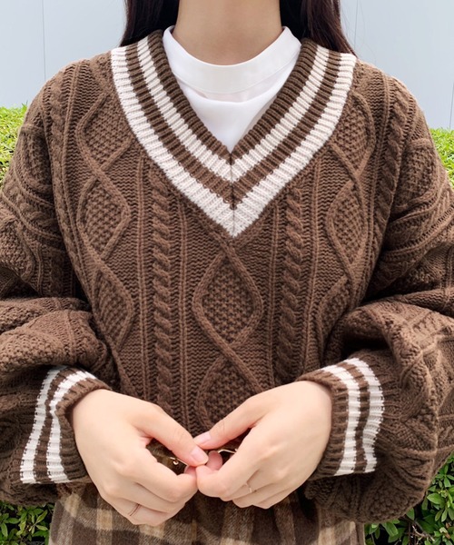 apres jour（アプレジュール）の「ケーブルチルデンＶニット【ZOZOTOWN限定アイテム】（ニット/セーター・レディース・ダークブラウン/モカ/ライトベージュ・フリー）」の16枚目の写真