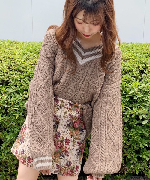 apres jour（アプレジュール）の「ケーブルチルデンＶニット【ZOZOTOWN限定アイテム】（ニット/セーター・レディース・ダークブラウン/モカ/ライトベージュ・フリー）」の11枚目の写真
