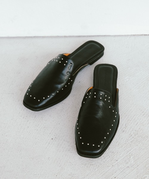 PAGEBOY（ページボーイ）の「スクエアフラットミュール（サンダル・レディース・ホワイト系その他/ブラック/ダークブラウン・MEDIUM/LARGE/SMALL）」の3枚目の写真