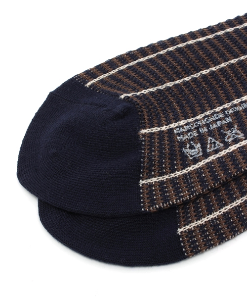 martinique（マルティニーク）の「MARCOMONDO/カモフラージュ柄ソックス（ソックス/靴下・メンズ・ネイビー/バーガンディー・FREE）」の4枚目の写真