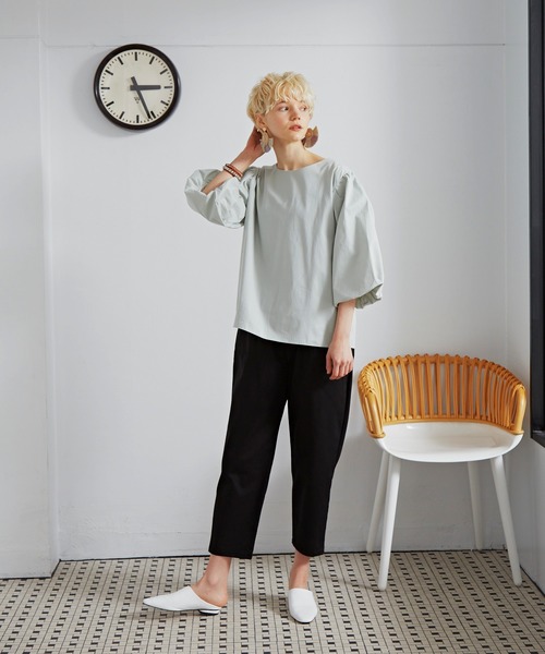 Libra Cue（リブラ キュー）の「Libra リラックスパンツ（チノパンツ・レディース・ブラック/ベージュ/カーキ・FREE）」の5枚目の写真