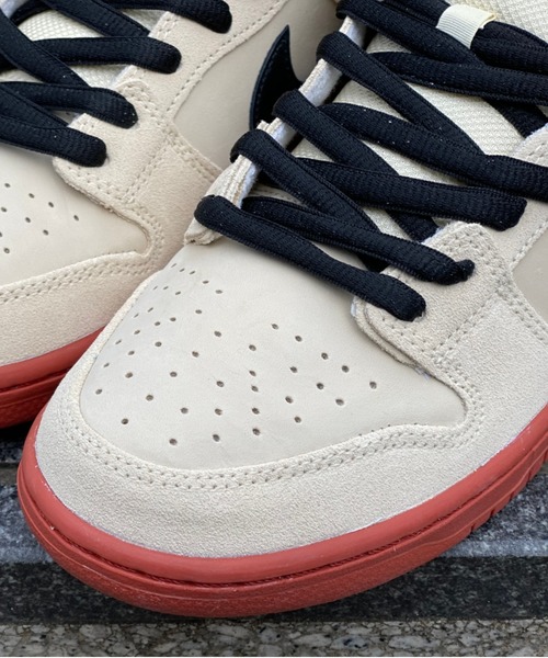 NIKE SB（ナイキエスビー）の「【NIKESB/ナイキエスビー】 スケートシューズ 限定 DUNK LOW PRO BQ6817-100（スニーカー・メンズ・ベージュ・28.0cm/26.5cm/26.0cm/29.0cm/27.5cm/27.0cm）」の6枚目の写真