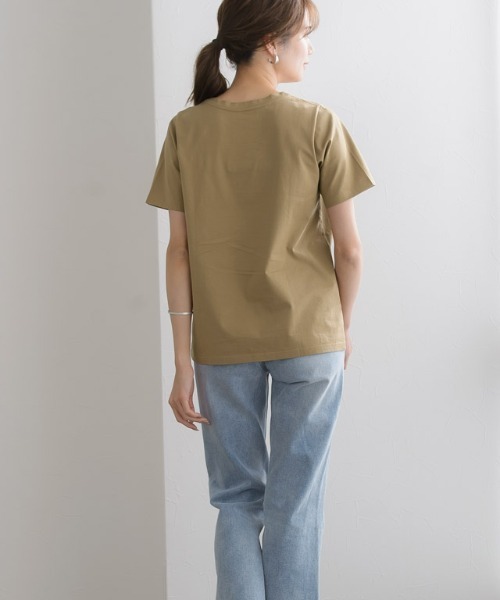 Pierrot(ピエロ)の「AREN`TロゴTシャツ(Tシャツ/カットソー・レディース・オフホワイト/ホワイト×レッド/ベージュ/チャコールグレー/ホワイト系その他/ホワイト系その他2/ホワイト系その他4/ホワイト系その他3・M/L)」の11枚目の写真