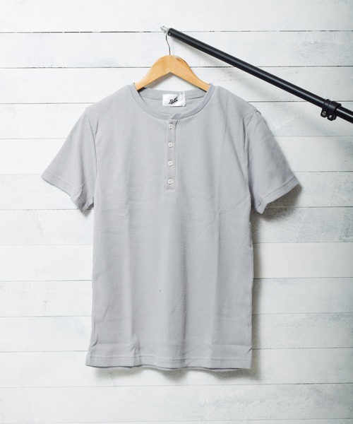 B.I.D.(ビーアイディー)の「サーマル半袖ヘンリーネックTシャツ(Tシャツ/カットソー・レディース・ホワイト/ネイビー/グレー/カーキ/サックスブルー/ピンク/ブラック・MEDIUM/LARGE/X-LARGE)」の3枚目の写真