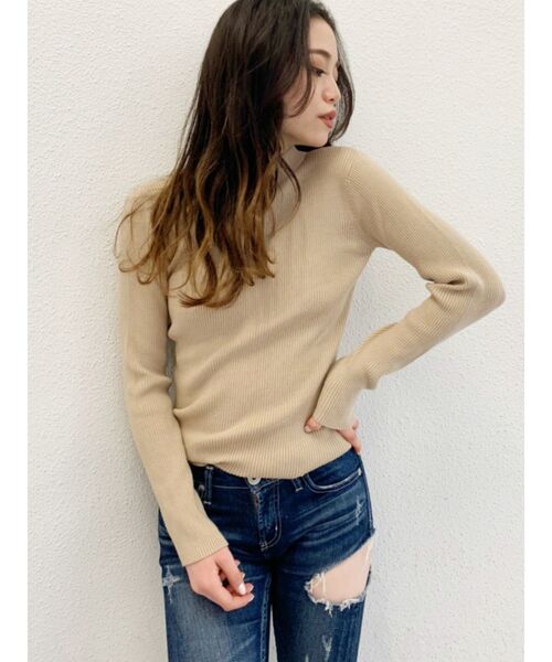 GYDA（ジェイダ）の「ボトルネックリブニット トップス（ニット/セーター・レディース・オフホワイト/ブラック/ベージュ・FREE）」の8枚目の写真