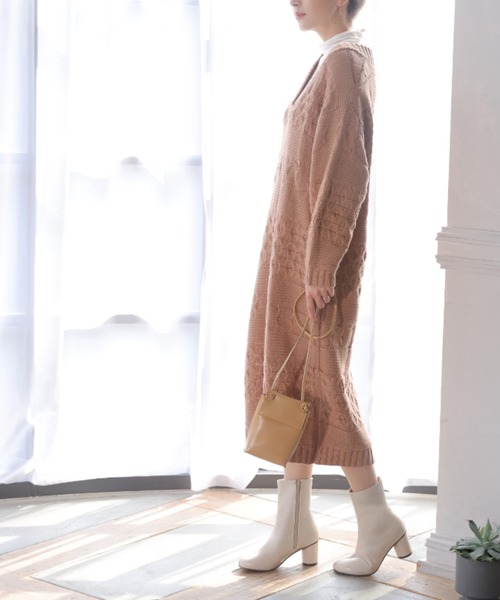 VIVIAN（ヴィヴィアン）の「足袋デザインミドルブーツ　タビブーツ（ブーツ・レディース・ブラック/ダークブラウン/アイボリー/シルバー・S/M/L/LL）」の7枚目の写真