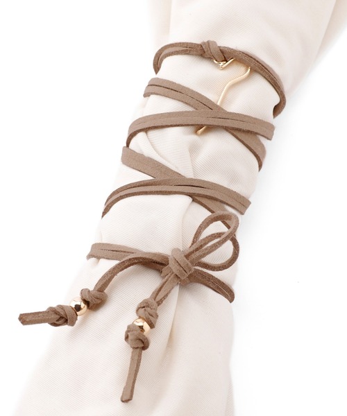 ANEMONE（アネモネ）の「タイトポニーフック[スエード]（ヘアゴム・レディース・ブラウン/カーキ/ベージュ・FREE）」の4枚目の写真