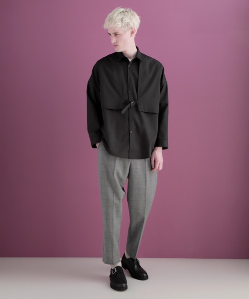 EMMA CLOTHES（エマクローズ）の「ヨークトレンチレイヤードワイドシャツ Long sleeve(EMMA CLOTHES)（シャツ/ブラウス・メンズ・ダークブラウン/ブラック/グレー系その他/グレイッシュベージュ・FREE）」の6枚目の写真