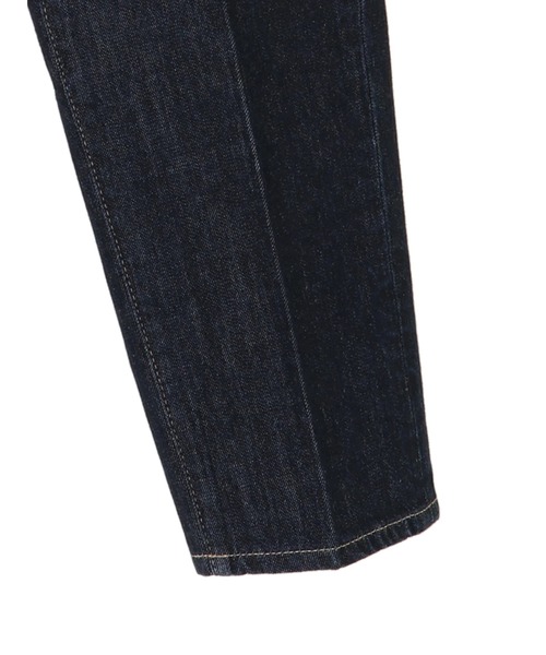 Green　Parks（グリーンパークス）の「センタープレスデニムパンツ＊★（デニムパンツ・レディース・オフホワイト/ワンウォッシュ・MEDIUM/LARGE）」の16枚目の写真