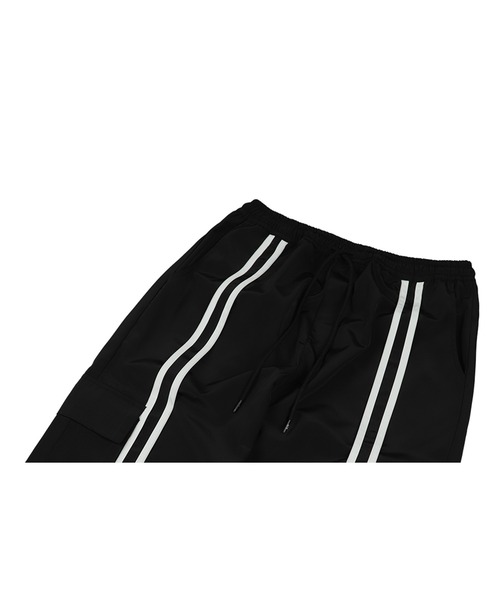 OY（オーワイ）の「『OY/オーワイ』LINE TAPE CARGO TRACK PANTS