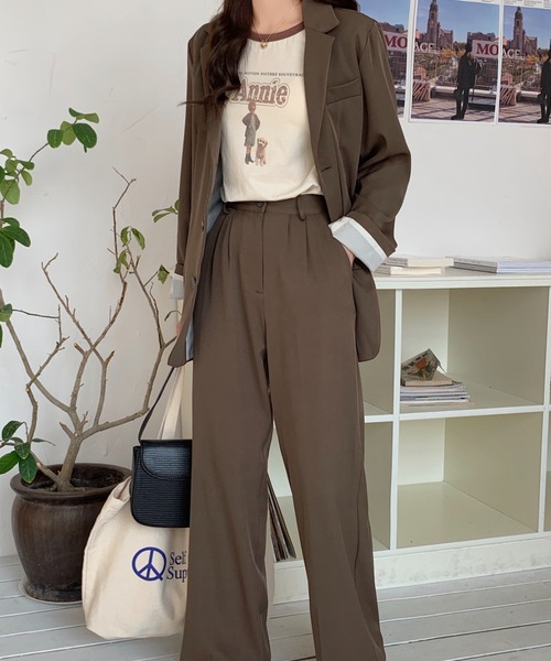 ABITOKYO（アビトーキョー）の「【セットアップ】ビックシルエットシングルジャケット+センタープレスセミワイドパンツ２点セット（セットアップ・レディース・カーキ/ブラック/グレー/ベージュ/ブルーグレー/チャコール/ライトピンク/ライトグリーン/パープル/ダークベージュ/ダークグリーン/オレンジ/ダークグリーン系/カーキ系/ブラウン・S/M）」の8枚目の写真