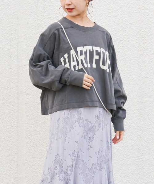 Chico（チコ）の「ショート丈デカロゴスウェット（スウェット・レディース・チャコールグレー/ライトグレー/アイボリー/レッド・FREE）」の7枚目の写真