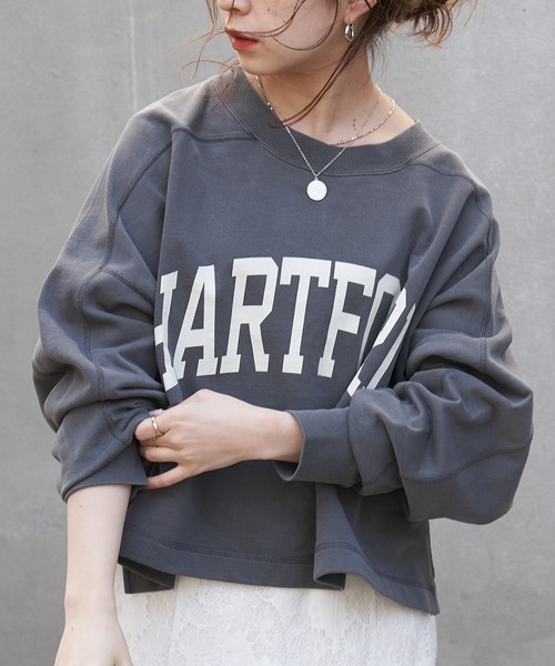 Chico（チコ）の「ショート丈デカロゴスウェット（スウェット・レディース・チャコールグレー/ライトグレー/アイボリー/レッド・FREE）」の13枚目の写真