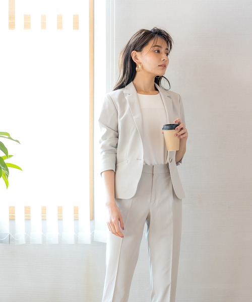 WHITE JOOLA（ホワイトジョーラ）の「【洗濯機で洗える】抗菌ストレッチ・多機能テーパードパンツ（その他パンツ・レディース・ブラック/グレー/グレイッシュベージュ・61/64/67/70）」の21枚目の写真