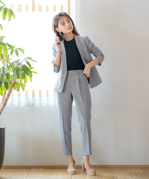 WHITE JOOLA（ホワイトジョーラ）の「【洗濯機で洗える】抗菌ストレッチ・多機能テーパードパンツ（その他パンツ・レディース・ブラック/グレー/グレイッシュベージュ・61/64/67/70）」の12枚目の写真