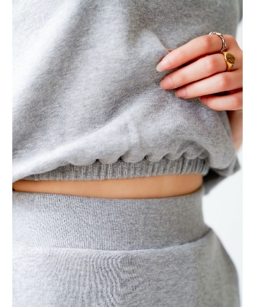 Darich(ダーリッチ)の「エンボスポイントスウェットトップス(スウェット・レディース・ピンク/ブラック/グレー/アイボリー・FREE)」の21枚目の写真