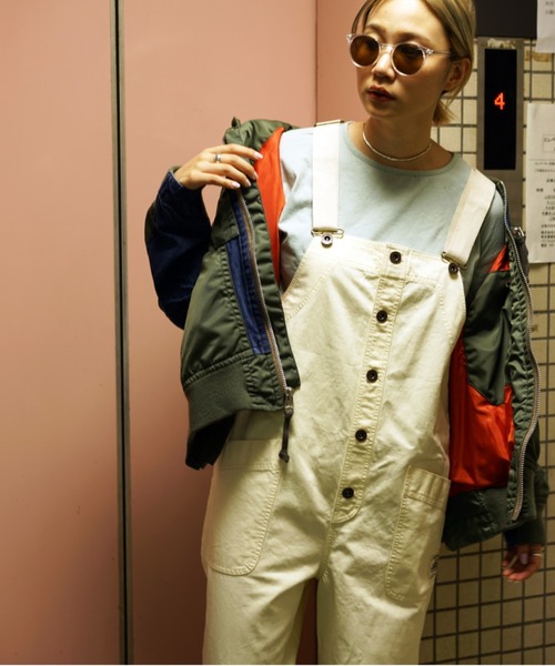 AVIREX(アヴィレックス)の「タイプブルー コンビネーション MA-1/ TYPE BLUE COMBINATION MA-1(MA-1・レディース・ブラック/セージグリーン・FREE)」の20枚目の写真