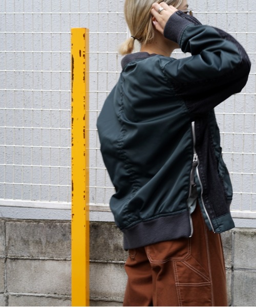 AVIREX(アヴィレックス)の「タイプブルー コンビネーション MA-1/ TYPE BLUE COMBINATION MA-1(MA-1・レディース・ブラック/セージグリーン・FREE)」の11枚目の写真