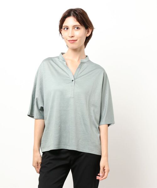 human woman(ヒューマンウーマン)の「ラミープレーティング天竺カットソートップス(Tシャツ/カットソー・レディース・グレー/グリーン/レッド・MEDIUM)」の5枚目の写真