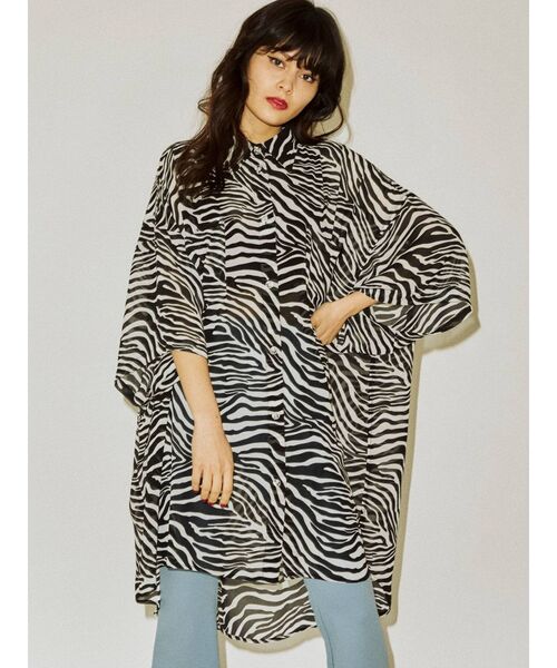 jouetie(ジュエティ)の「シアーBIGシャツ(シャツ/ブラウス・レディース・オフホワイト/ブラック・MEDIUM)」の1枚目の写真