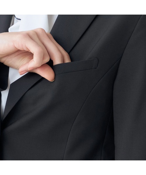 SUIT SELECT（スーツセレクト）の「【セットアップ対応】【SUIT SELECT × Samantha Thavasa】【おうちで洗えるストレッチ】2釦ジャケット/究極のブラック（スーツジャケット・レディース・ブラック・9号/11号/7号/5号/13号/15号）」の4枚目の写真