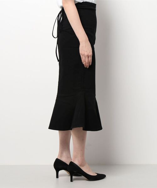 MIIA（ミーア）の「【ZOZO限定】レースアップマーメイドデニムスカート（デニムスカート・レディース・ブラック/インディゴブルー/ライトインディゴブルー・FREE）」の8枚目の写真