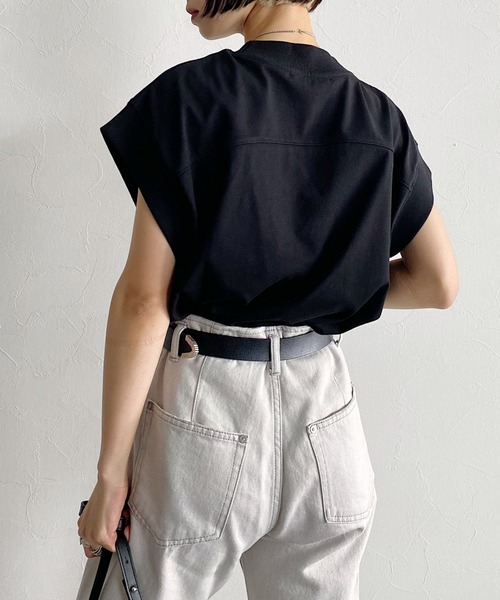 PAGEBOY（ページボーイ）の「スローサイズカットフレンチスリーブ（Tシャツ/カットソー・レディース・ブラック/オフホワイト/イエロー系その他/グレイッシュベージュ・FREE）」の5枚目の写真