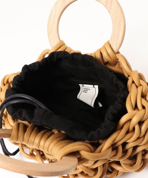 ALIENINA（アリエニーナ）の「【ALIENINA/アリエニーナ】ウッドハンドル ミニ コットン ロープバッグ（ハンドバッグ・レディース・ライトグレー/ベージュ/マスタード/チョコ・FREE）」の8枚目の写真